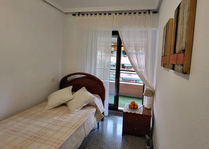 Amistosa, Con Balcon, Alicante, Playa, Centro, Rambla, Mercado Habitación en casa particular Alicante